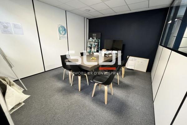 Activités A LOUER - CALUIRE ET CUIRE - 1 060 m²