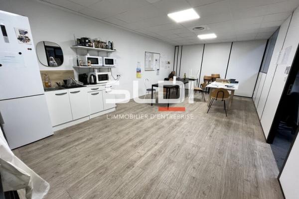 Locaux d'activités A LOUER - CALUIRE ET CUIRE - 1 060 m²