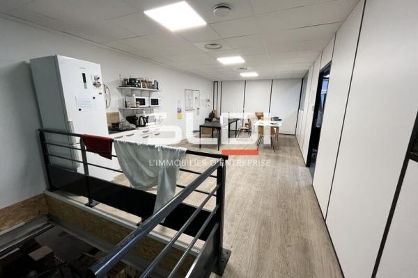 Activités A LOUER - CALUIRE ET CUIRE - 1 060 m²