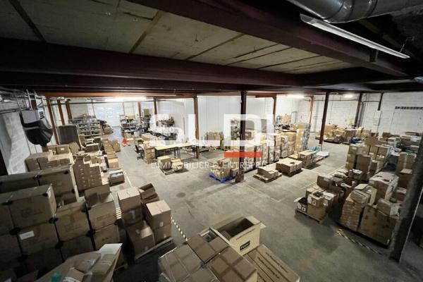 Locaux d'activités A LOUER - CALUIRE ET CUIRE - 1 060 m²