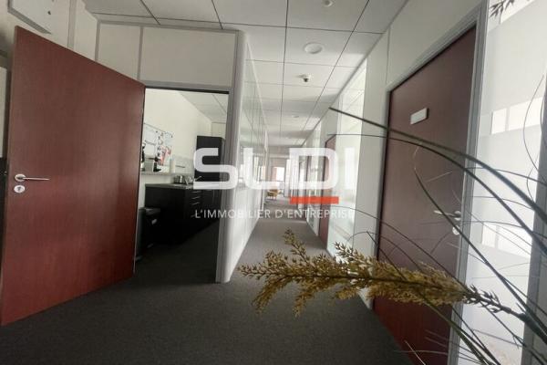 Bureaux A VENDRE - SAINT PRIEST - 212 m²