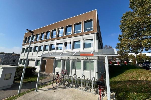 Bureaux A LOUER - DARDILLY - 343 m²