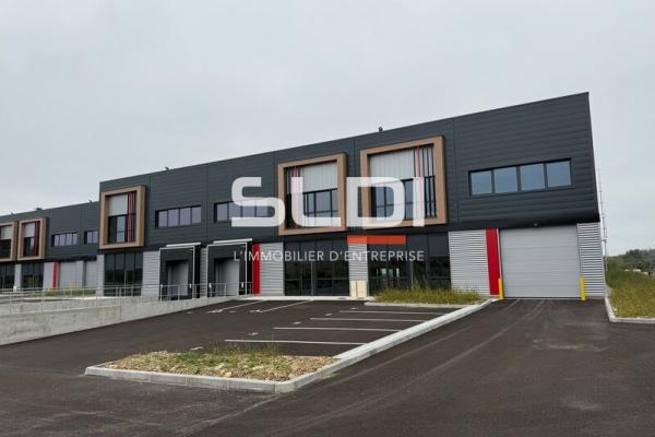 Locaux d'activités A LOUER - SAINT LAURENT DE MURE - 5 608 m²