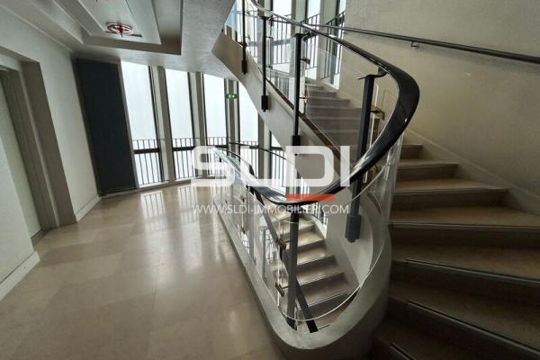 Bureaux A VENDRE - LYON - 204 m²