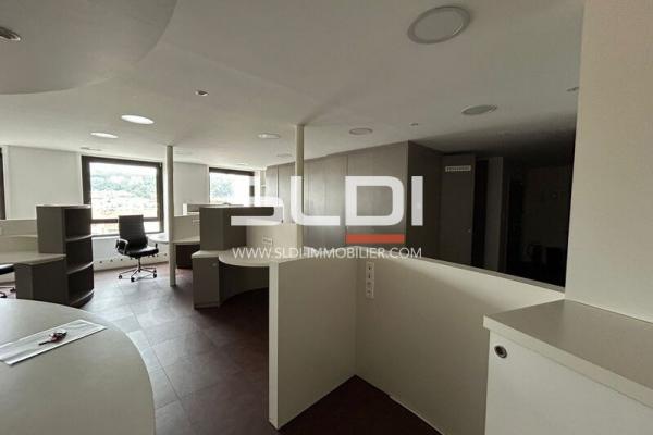 Bureaux A VENDRE - LYON - 204 m²