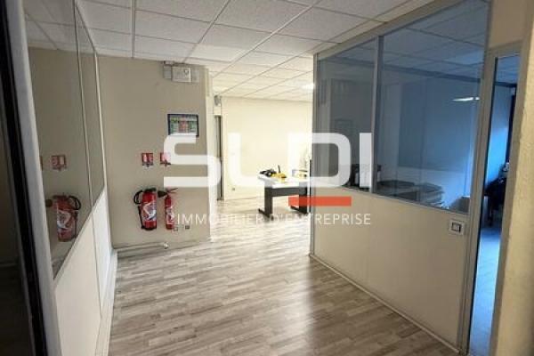 Locaux d'activités A LOUER - SAINT QUENTIN FALLAVIER - 347 m²