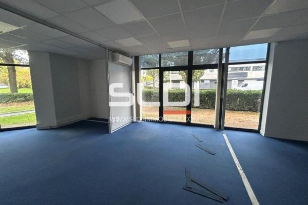 Commerces A LOUER - LIMAS - 115 m²
