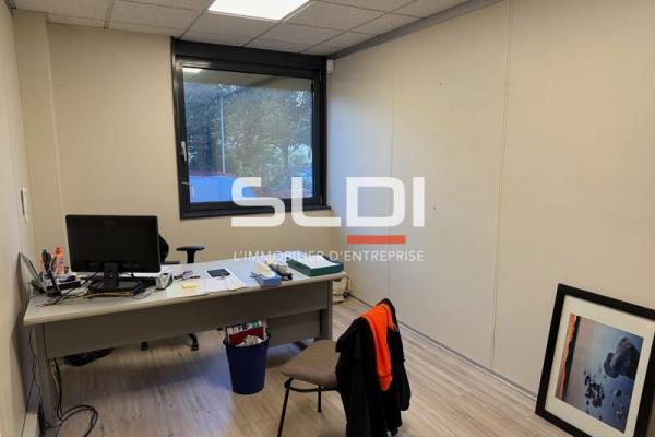 Activités A LOUER - SAINT QUENTIN FALLAVIER - 205 m²