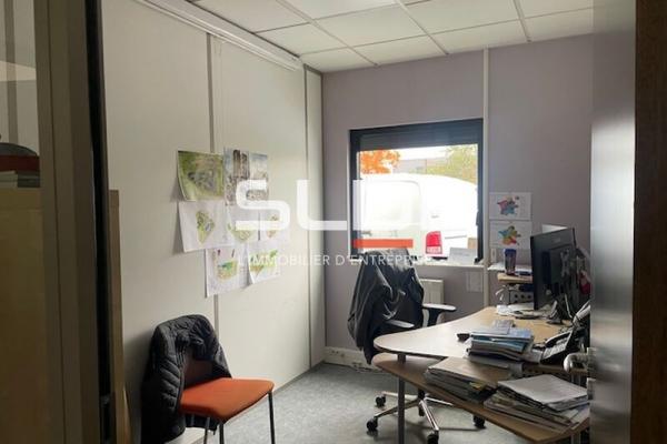 Activités A VENDRE - RILLIEUX LA PAPE - 483 m²