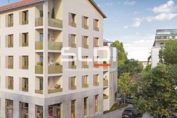 Commerces A VENDRE - FONTAINES SUR SAONE - 106 m²