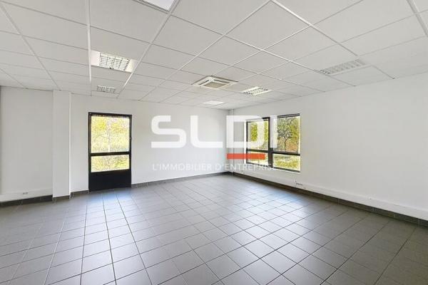 Bureaux A LOUER - SAINT PRIEST - 392 m²