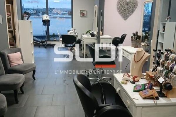 Commerces CESSION DE FONDS - SAINT QUENTIN FALLAVIER - 90 m²