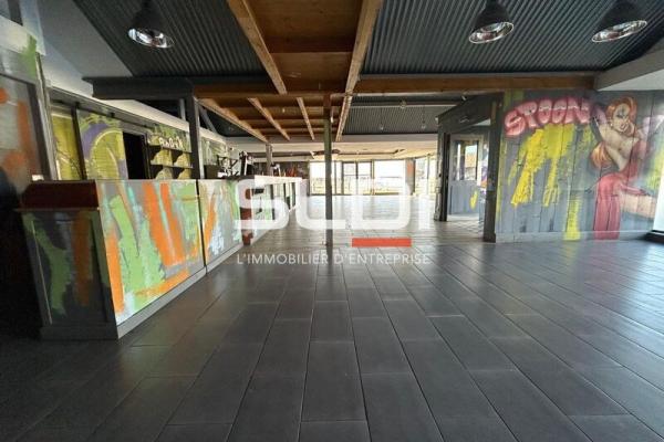 Commerces A LOUER - SAINT BONNET DE MURE - 443 m²