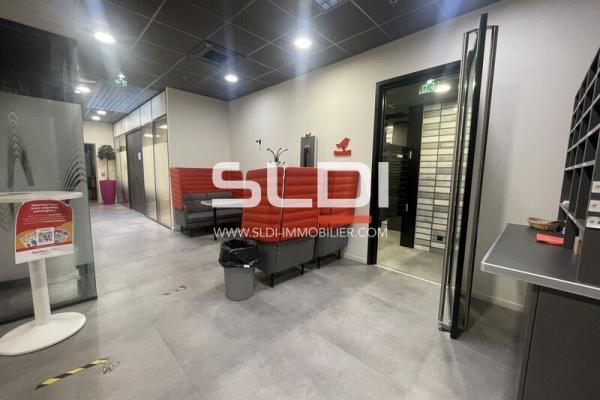 Bureaux A LOUER - CALUIRE ET CUIRE - 899 m²