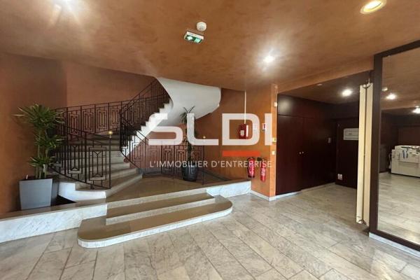 Bureaux A VENDRE OU A LOUER - SAINT DIDIER AU MONT D'OR - 500 m²