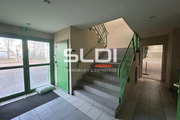 Activités A VENDRE OU A LOUER - JASSANS RIOTTIER - 7 883 m²