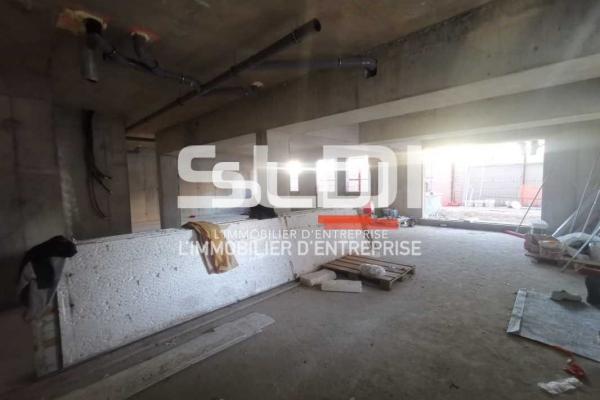 Commerces A VENDRE - PONT DE CHERUY - 125 m²