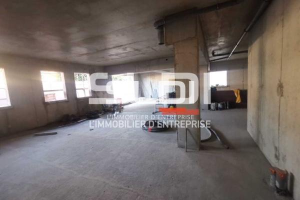 Commerces A VENDRE - PONT DE CHERUY - 125 m²