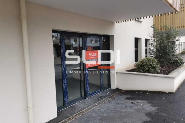 Commerces A VENDRE - PONT DE CHERUY - 125 m²