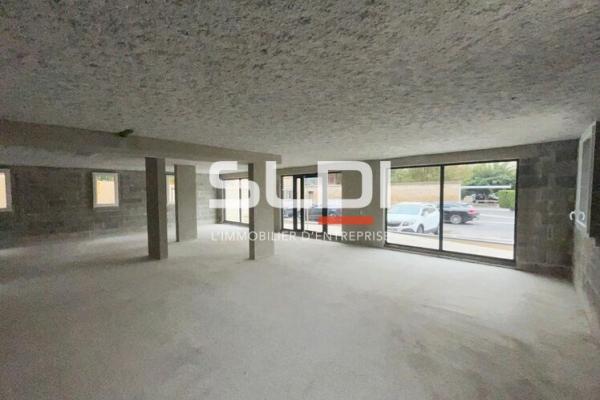 Commerces A LOUER - JASSANS RIOTTIER - 116 m²