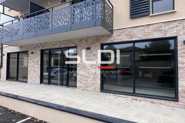 Commerces A LOUER - JASSANS RIOTTIER - 116 m²