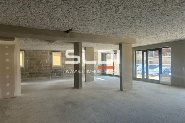 Commerces A LOUER - JASSANS RIOTTIER - 116 m²