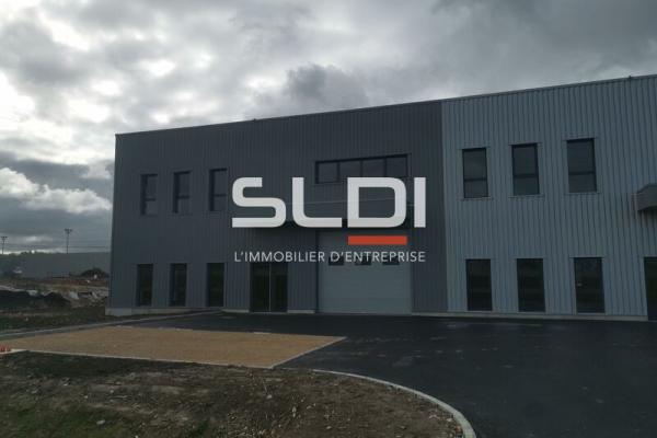 Activités A LOUER - BOURGOIN JALLIEU - 1 038 m²