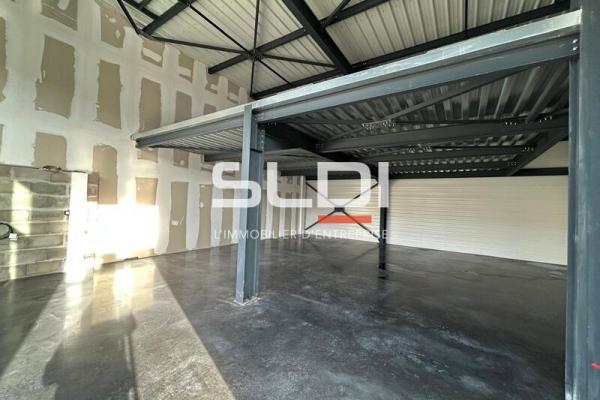 Commerces A LOUER - LIMAS - 434 m²