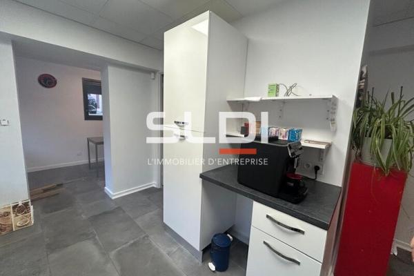 Bureaux A LOUER - CHAMPAGNE AU MONT D'OR - 94 m²