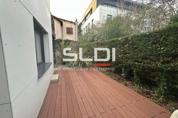 Bureaux A LOUER - CHAMPAGNE AU MONT D'OR - 94 m²