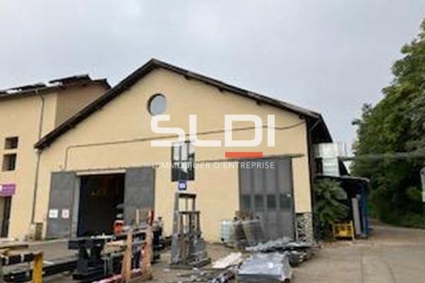 Locaux d'activités A LOUER - FLEURIEU SUR SAONE - 1 500 m²