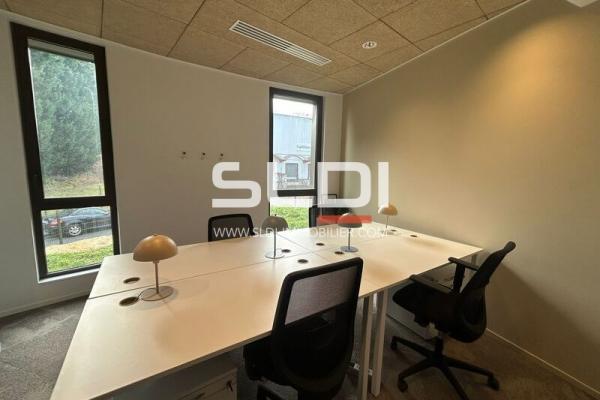  A LOUER - LIMONEST - 5 840 m²