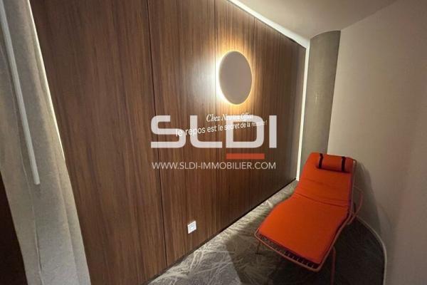  A LOUER - LIMONEST - 5 840 m²