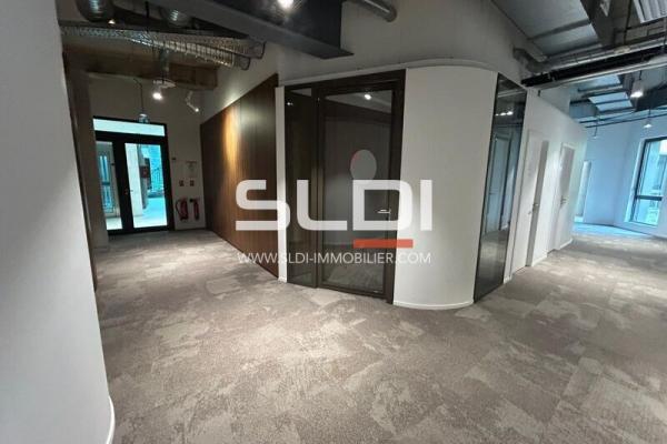  A LOUER - LIMONEST - 5 840 m²
