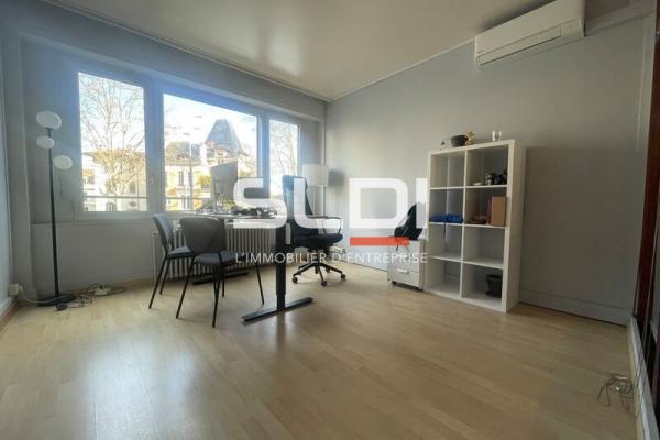 Bureaux A LOUER - LYON - 108 m²