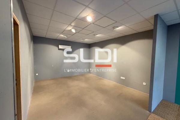 Commerces A LOUER - DIEMOZ - 81 m²