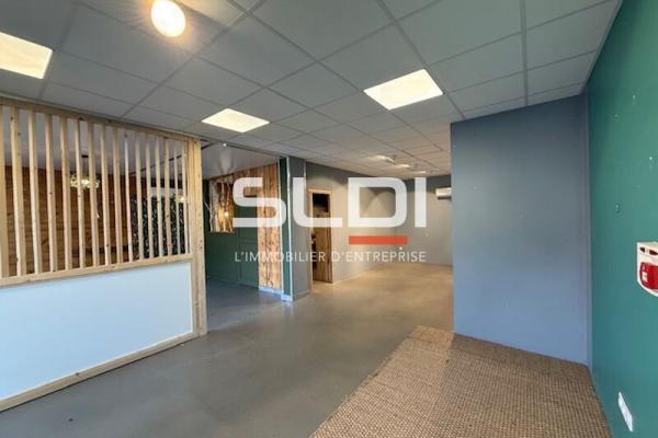 Commerces A LOUER - DIEMOZ - 81 m²