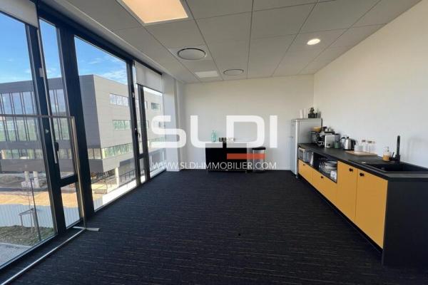 Bureaux A LOUER - LIMONEST - 217 m²