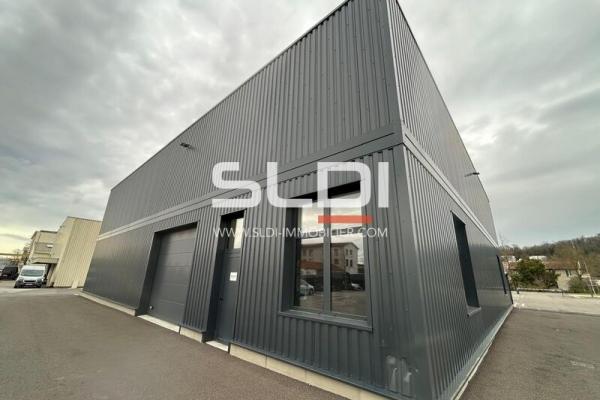 Locaux d'activités A LOUER - NEUVILLE SUR SAONE - 230 m²