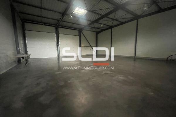 Locaux d'activités A LOUER - VOURLES - 350 m²