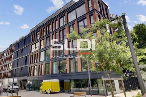  A LOUER - LYON - 3 140 m²