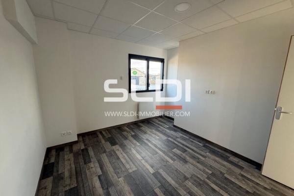 Bureaux A LOUER - HEYRIEUX - 77 m²