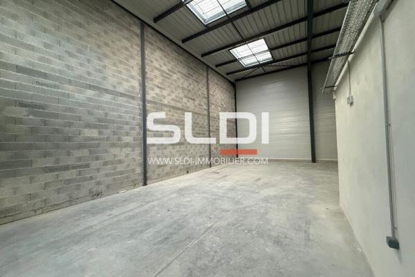 Locaux d'activités A LOUER - SAINT QUENTIN FALLAVIER - 176 m²