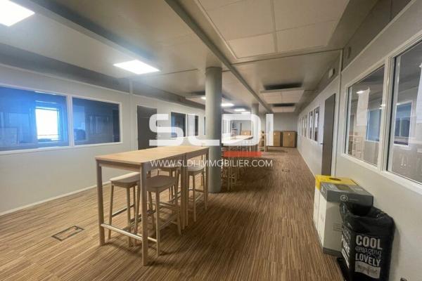 Bureaux A VENDRE - MEYZIEU - 1 178 m²