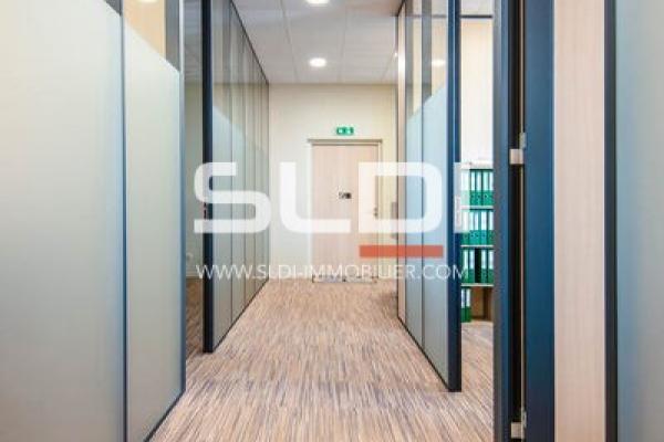 Bureaux A VENDRE - MEYZIEU - 183 m²