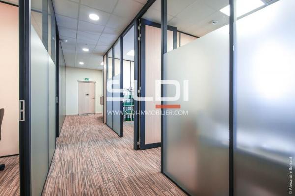 Bureaux A VENDRE - MEYZIEU - 183 m²