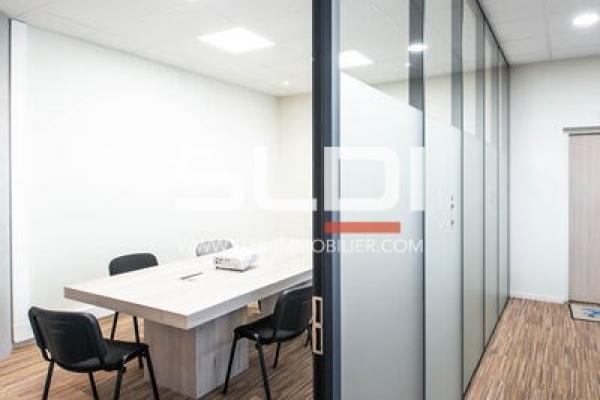 Bureaux A VENDRE - MEYZIEU - 183 m²