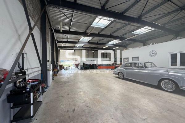 Locaux d'activités A LOUER - BOURGOIN JALLIEU - 600 m²