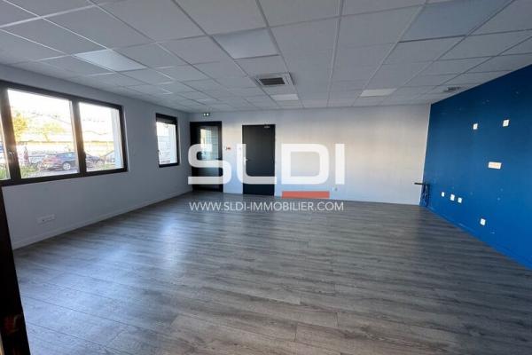 Locaux d'activités A LOUER - SAINT FONS - 265 m²