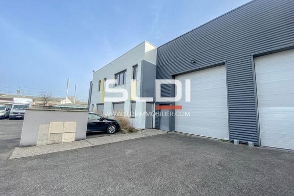Locaux d'activités A LOUER - SAINT FONS - 265 m²